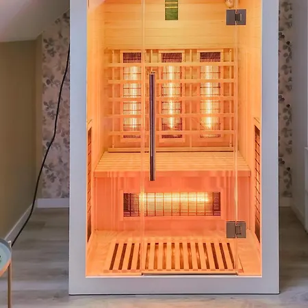 Pet Friendly Home In Klodawa With Sauna Prázdninový dům